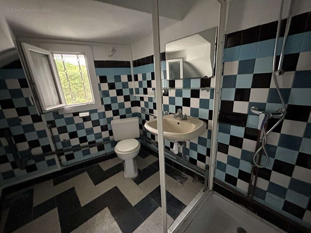 Maison à SAINT-JULIA-DE-BEC