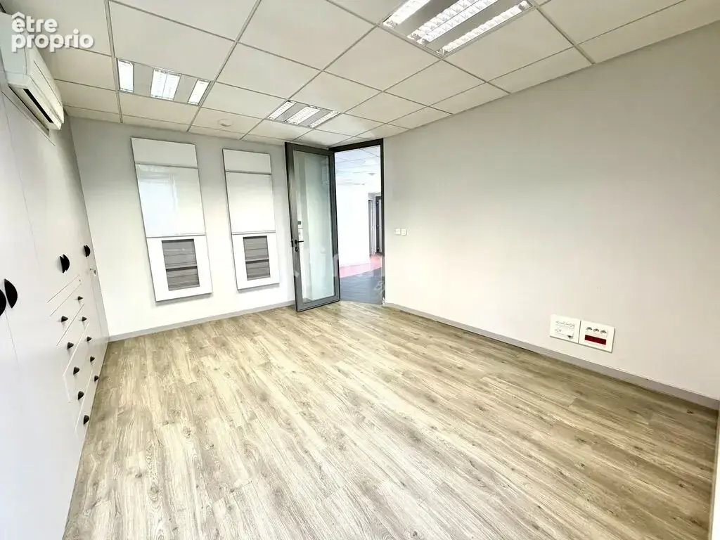 Maison 258 m² duplex, local pro, grange, terrain constructible - photo 6