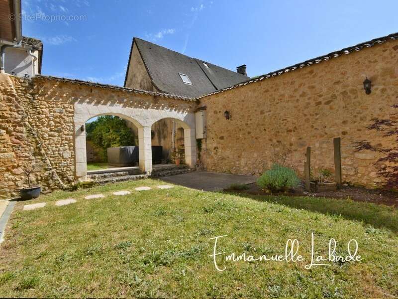 Maison de caractère avec dépendance, patio, jardin et jacuzzi – Saint-Georges-de-Montclard, 20/25 min de Bergerac - photo 19