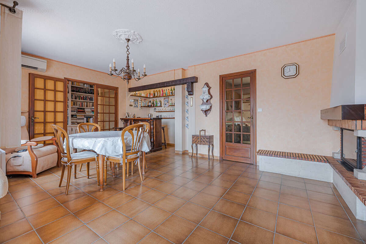 Maison à VILLENEUVE-TOLOSANE