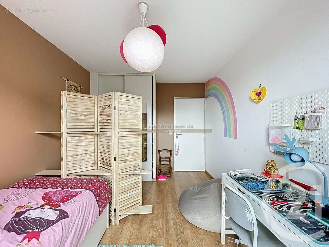 Appartement à DECINES-CHARPIEU