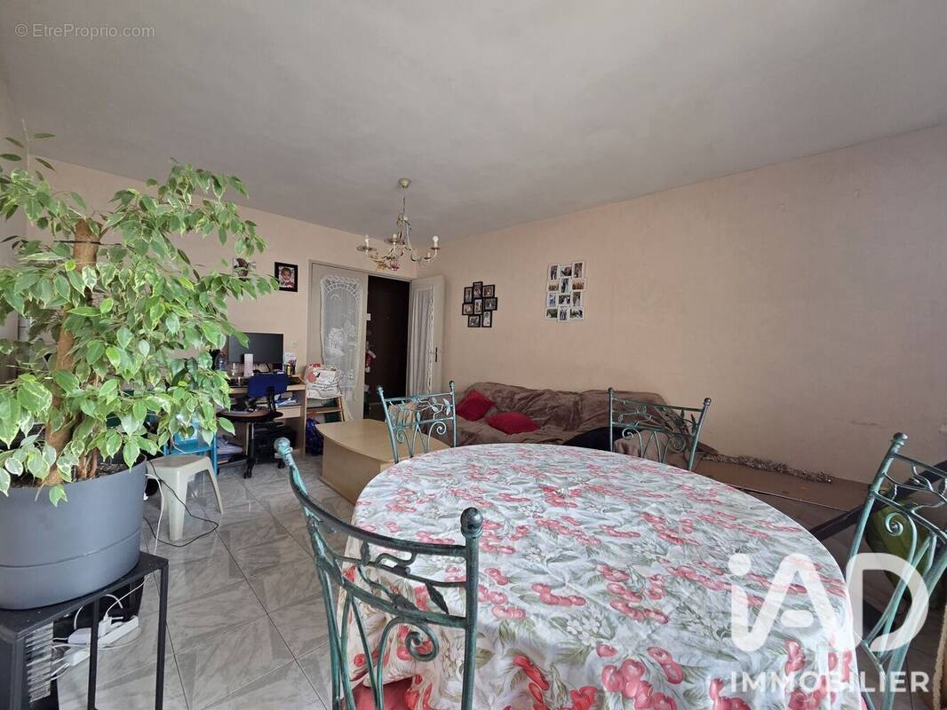 Photo 1 - Appartement à BOISSY-SAINT-LEGER