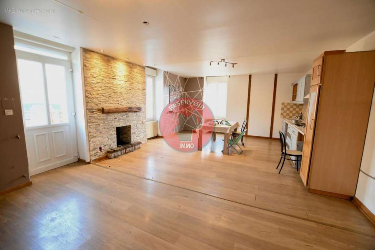 Maison à AISY-SUR-ARMANCON