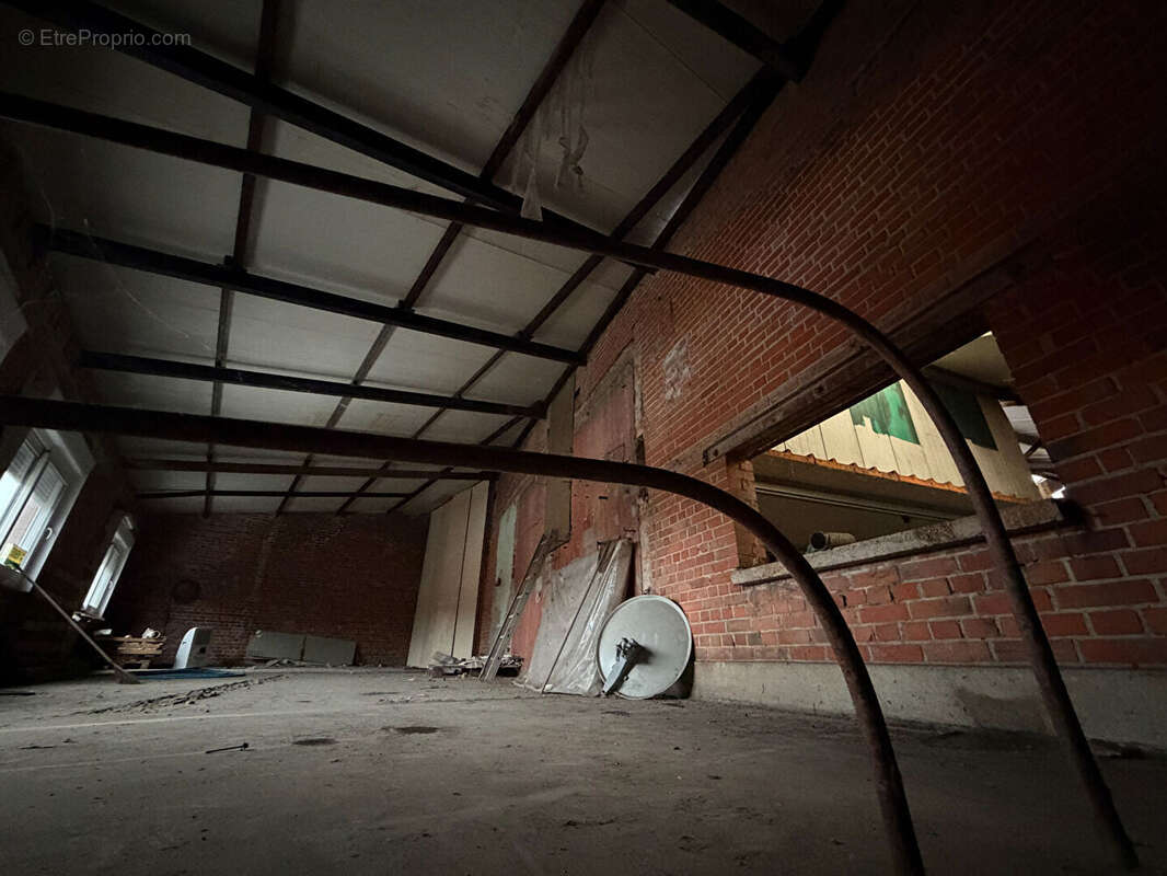 Commerce à LALLAING