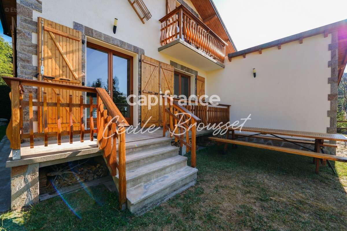 Maison d'exception 4 faces avec jardin arboré, source naturelle et vue panoramique sur les Pyrénées – Bolquère (66210) - photo 15