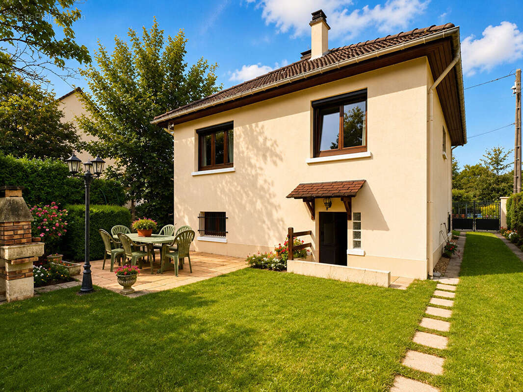 Maison à GOUSSAINVILLE