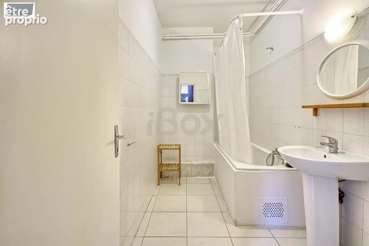 Toulon mourillon - appartement t1 de 45 m2 en rez de chaussee - photo 6