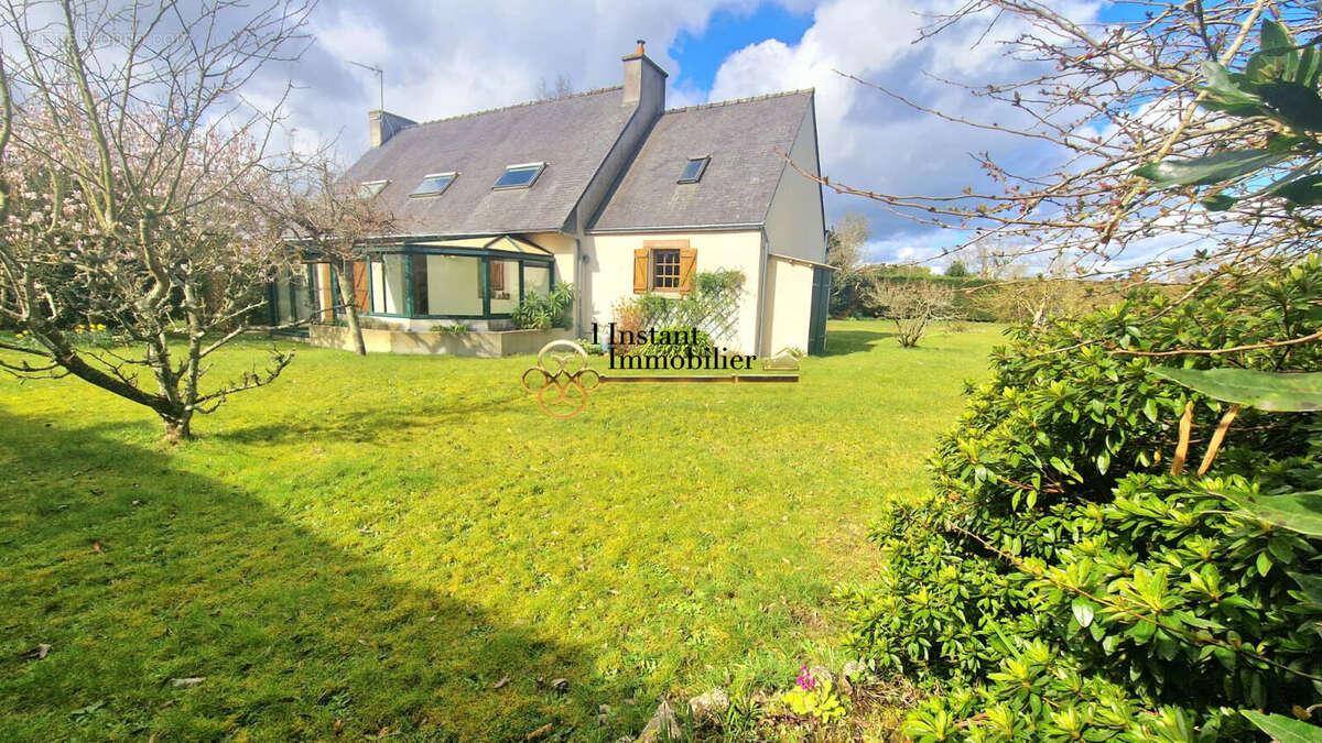 Maison à PLOUGASNOU