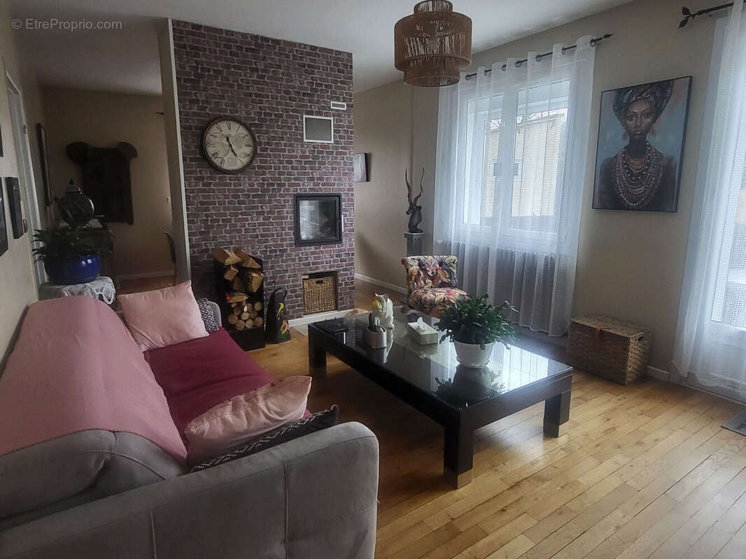 Photo 2 - Maison à FLIXECOURT