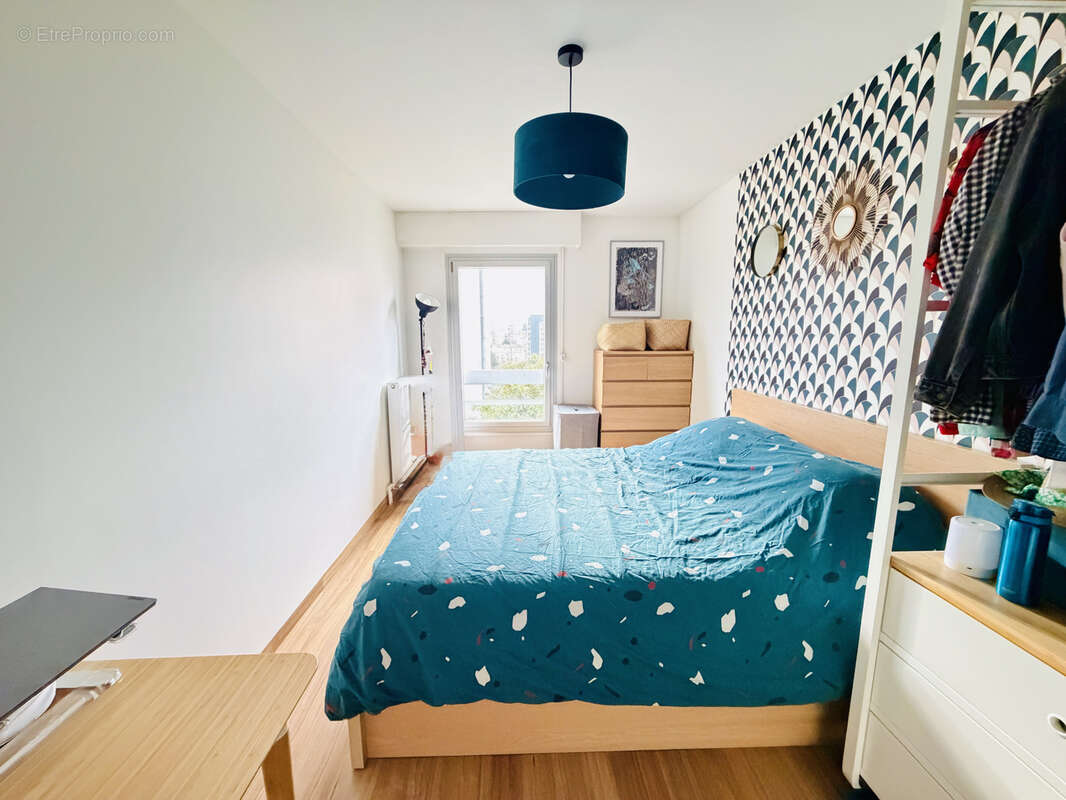 Appartement à CHARENTON-LE-PONT