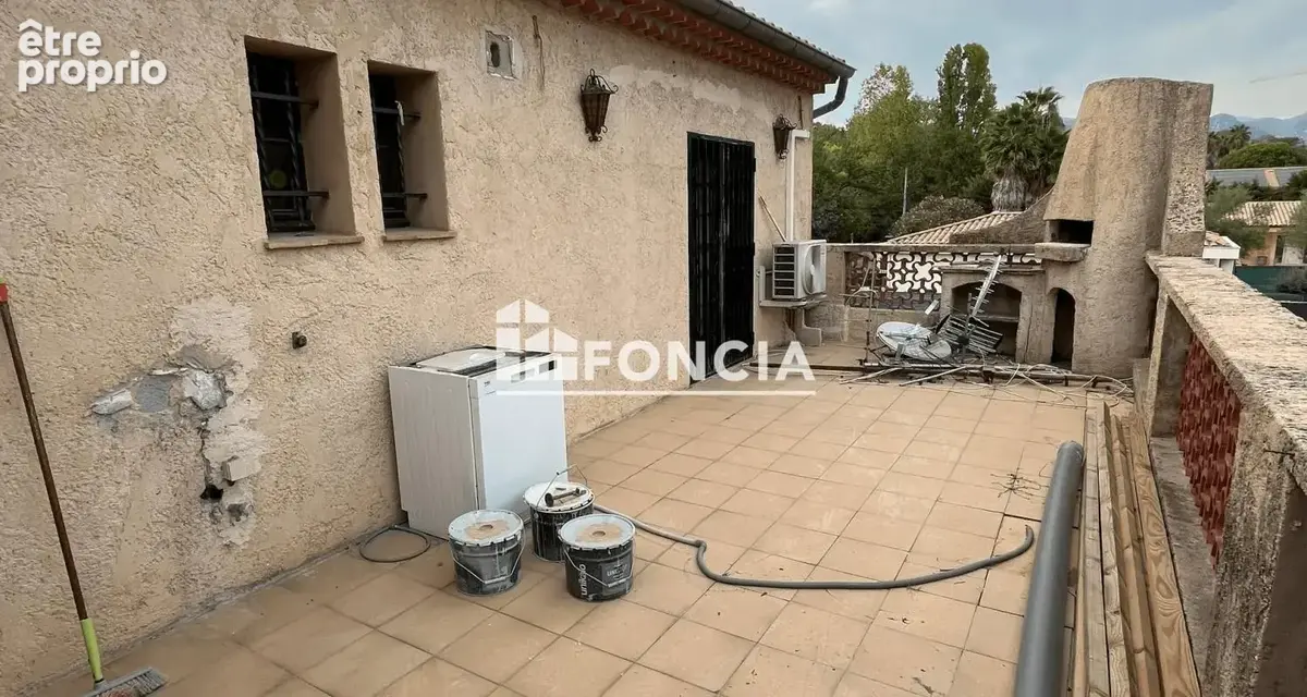 Saint-paul-de-vence — un haut de villa aux volumes exceptionnels 3 ou 4 chambres selon vos besoins - photo 6