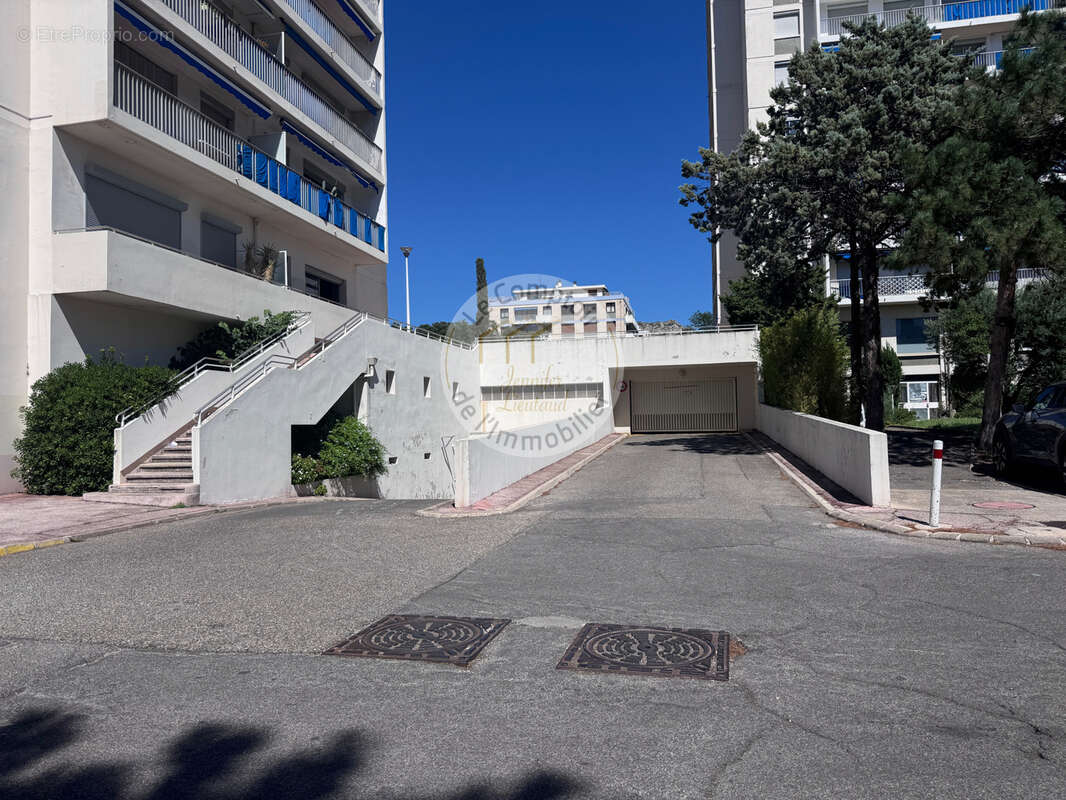 Allee des pins : garage en sous sol - photo 4