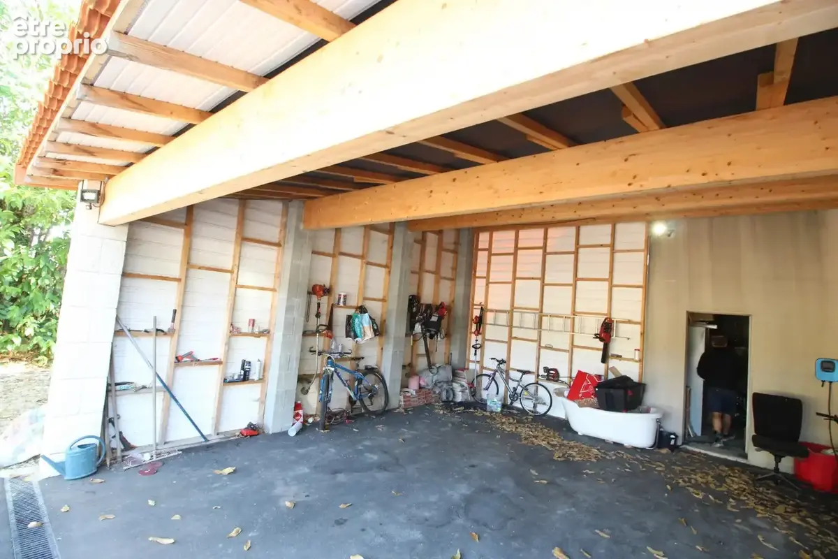 Maison de 3 chambres avec piscine, 6 hectares de terrain et installations équestres - photo 12