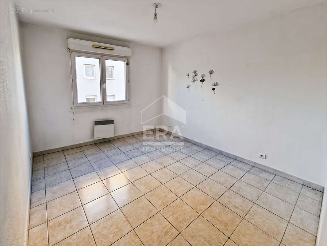 Appartement à MOUANS-SARTOUX