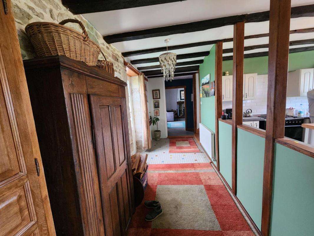 Maison à BUSSIERE-POITEVINE