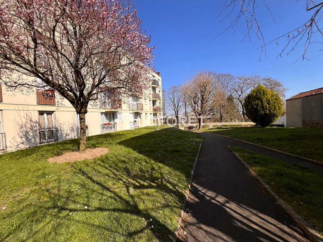 Appartement à THIAIS