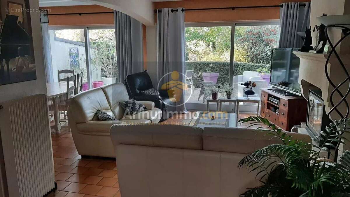 Maison à LIVERDY-EN-BRIE