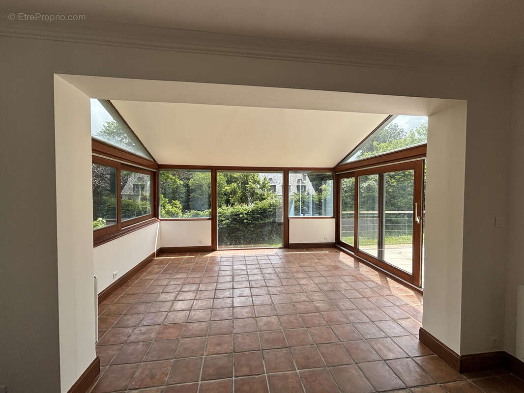 Maison à LE RELECQ-KERHUON