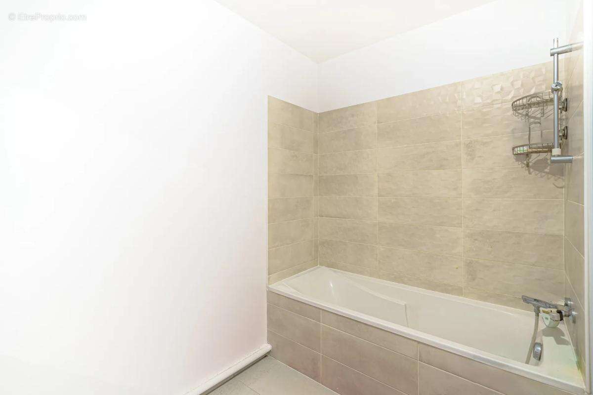 Appartement à MARSEILLE-9E