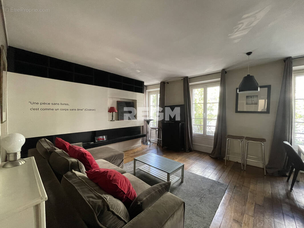 Appartement à PARIS-15E
