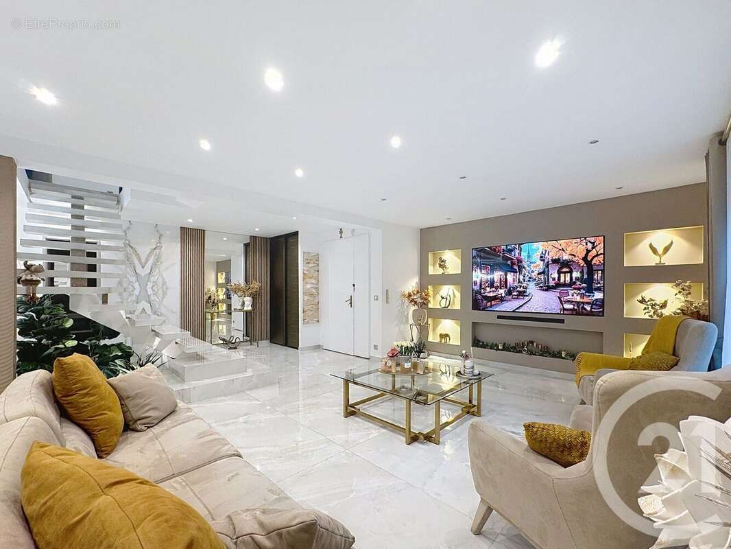 Photo 6 - Maison à THIAIS