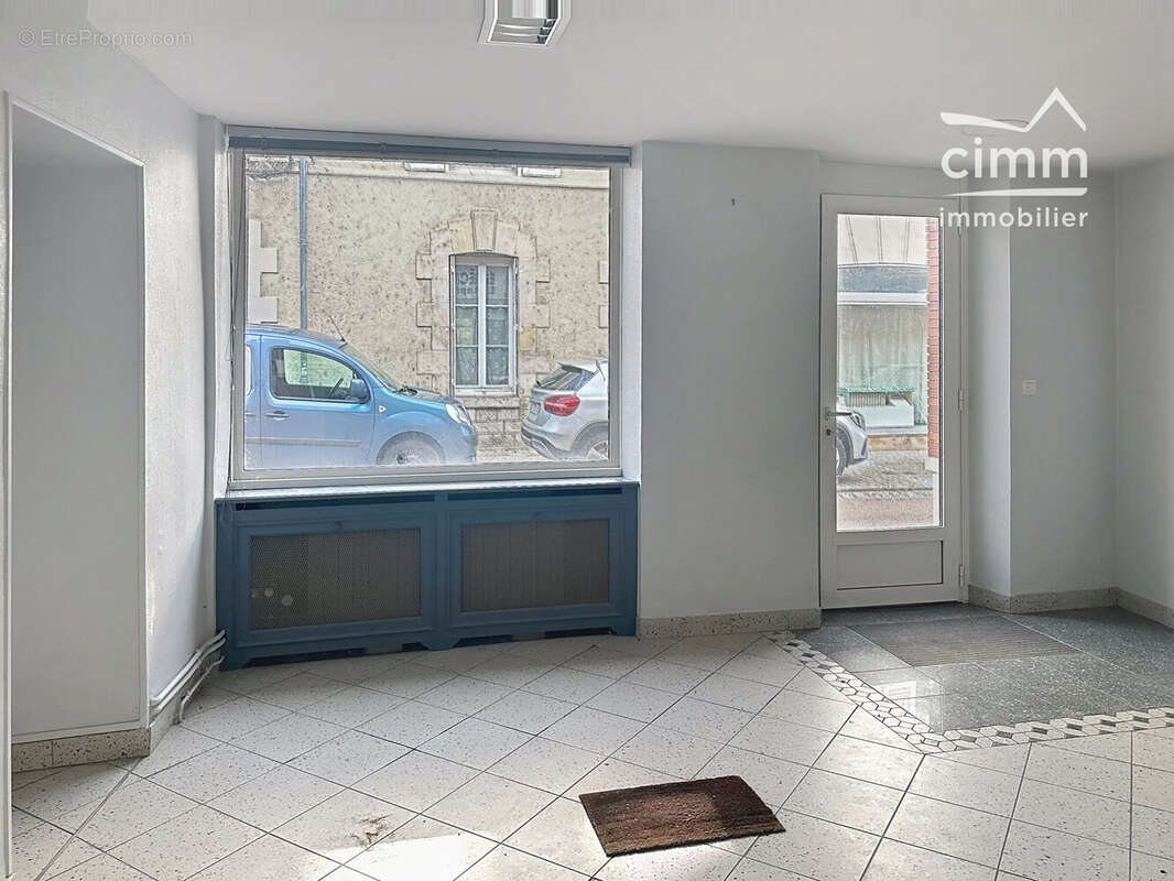 Commerce 125 m² à Chatillon-Coligny  - photo 3