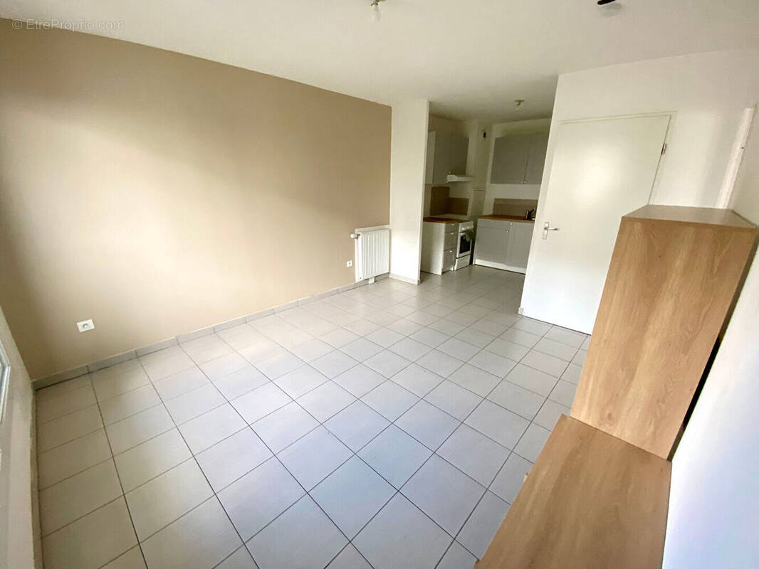 Appartement à SARTROUVILLE