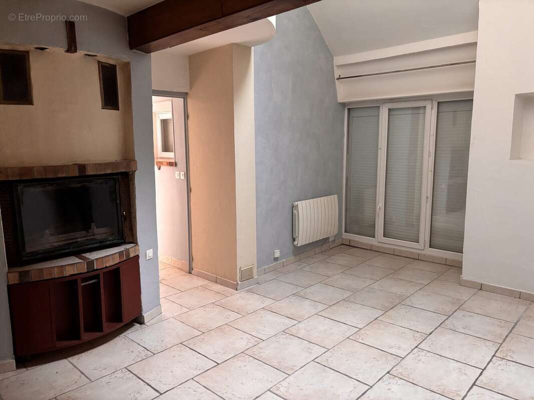 Maison à CONLIE