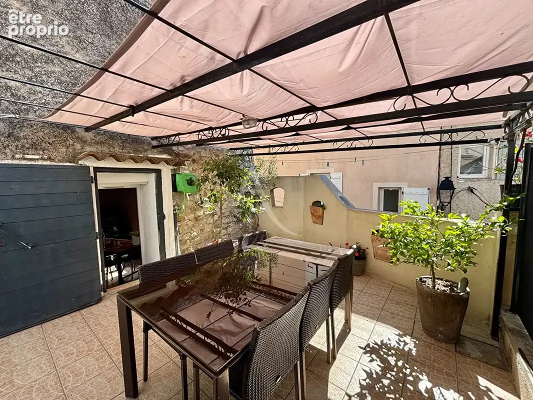 Maison de village avec terrasse, garages, cave a rians - photo 11
