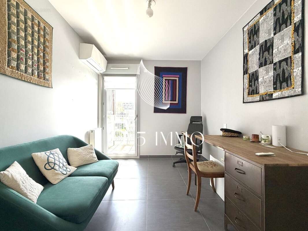 Avant dernier etage 4 pieces / vue parc charpak - photo 9