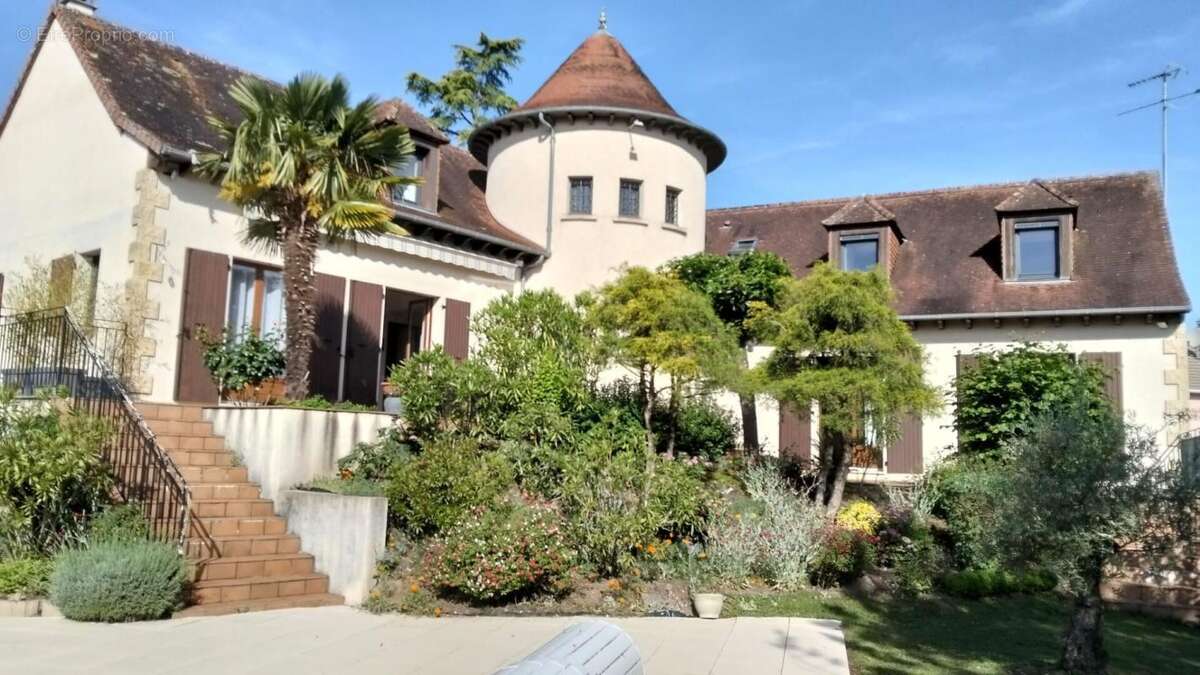Maison à COSNAC