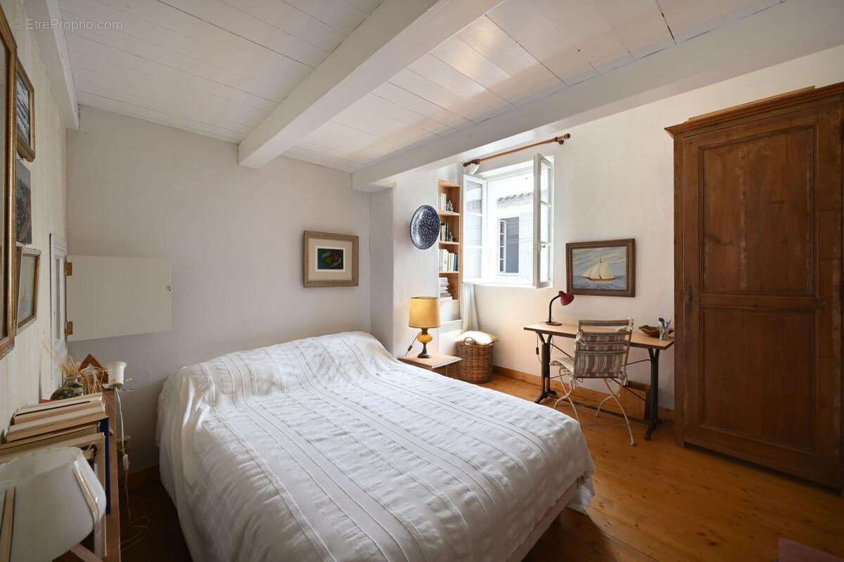 Maison à SAINT-CLEMENT-DES-BALEINES