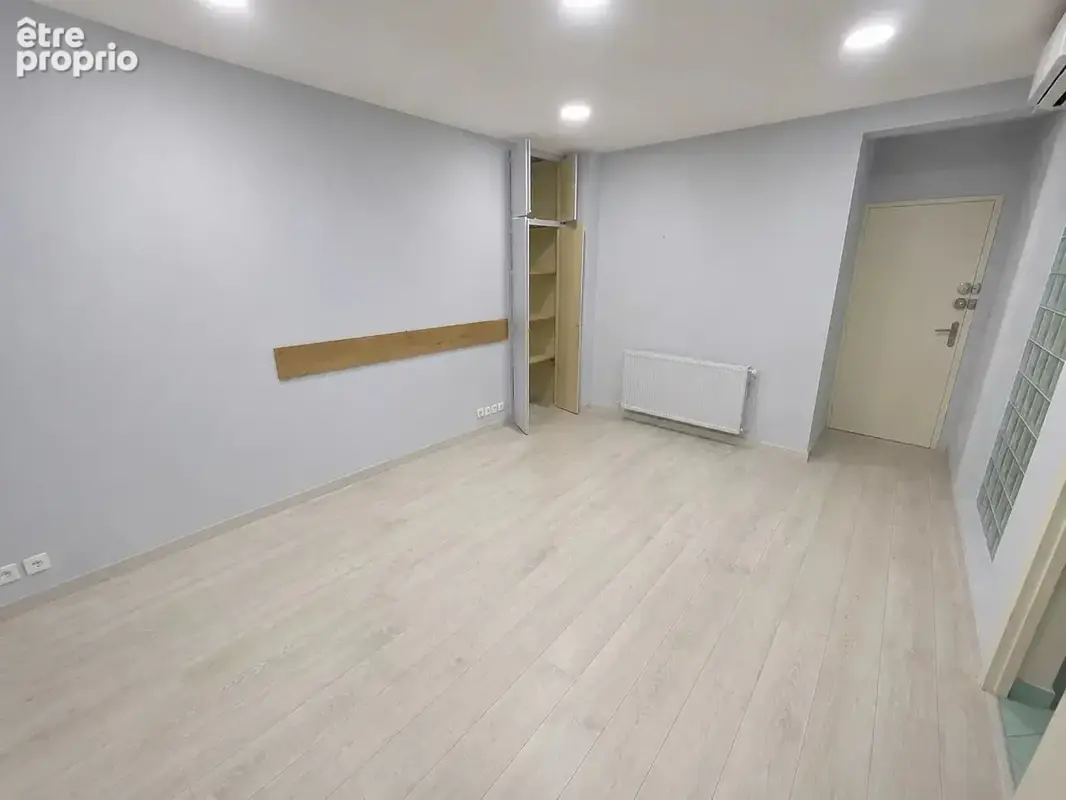 BASTIA - Bureaux / Local Professionnel 247 m² – 3 lots - photo 6