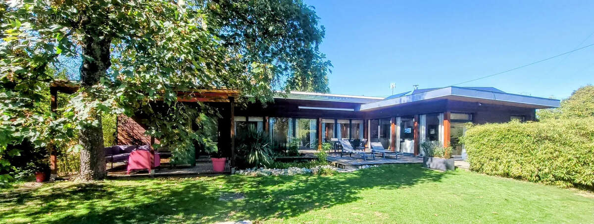 Maison à VINCEY
