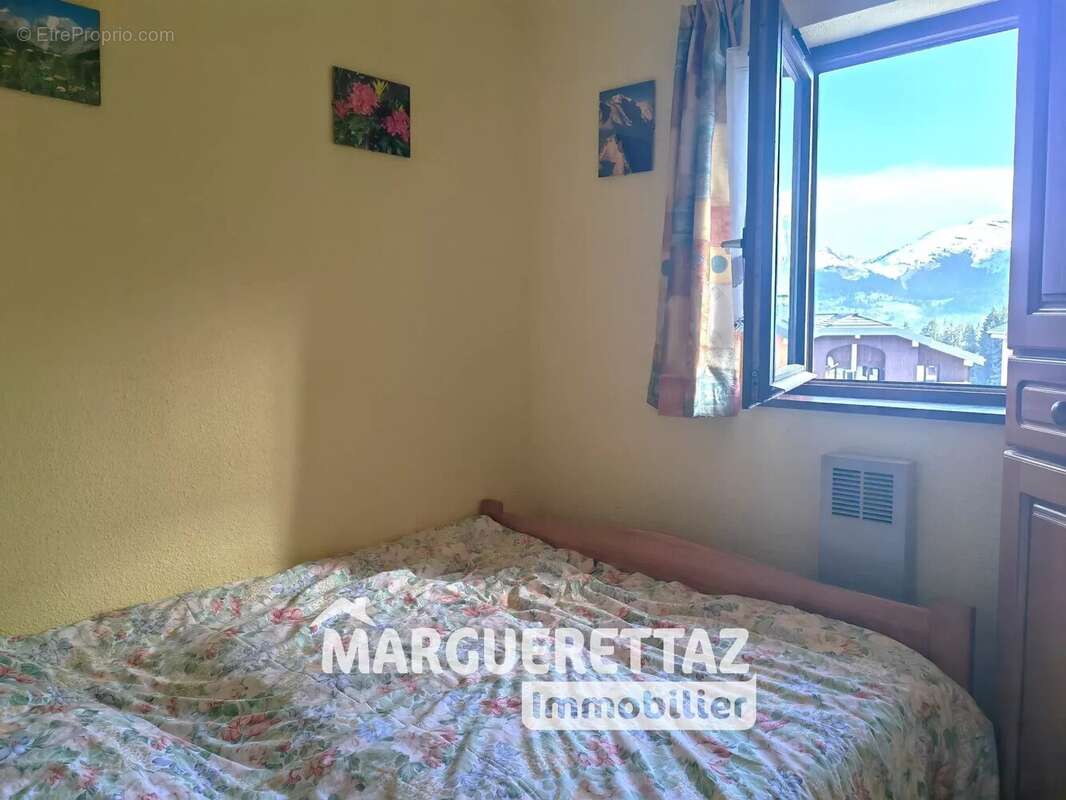 Appartement à MORILLON