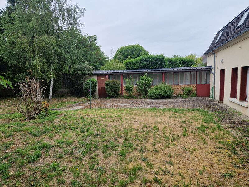 Maison + 3 studios (257 m2) compiegne - photo 18