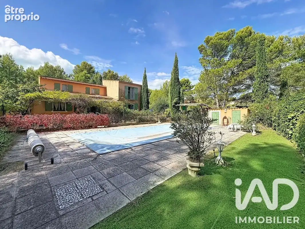 Photo 1 - Maison à LAMBESC