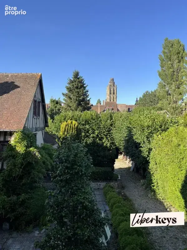 Rare à Verneuil-sur-Avre : demeure historique et jardin de 1 560 m² - photo 3