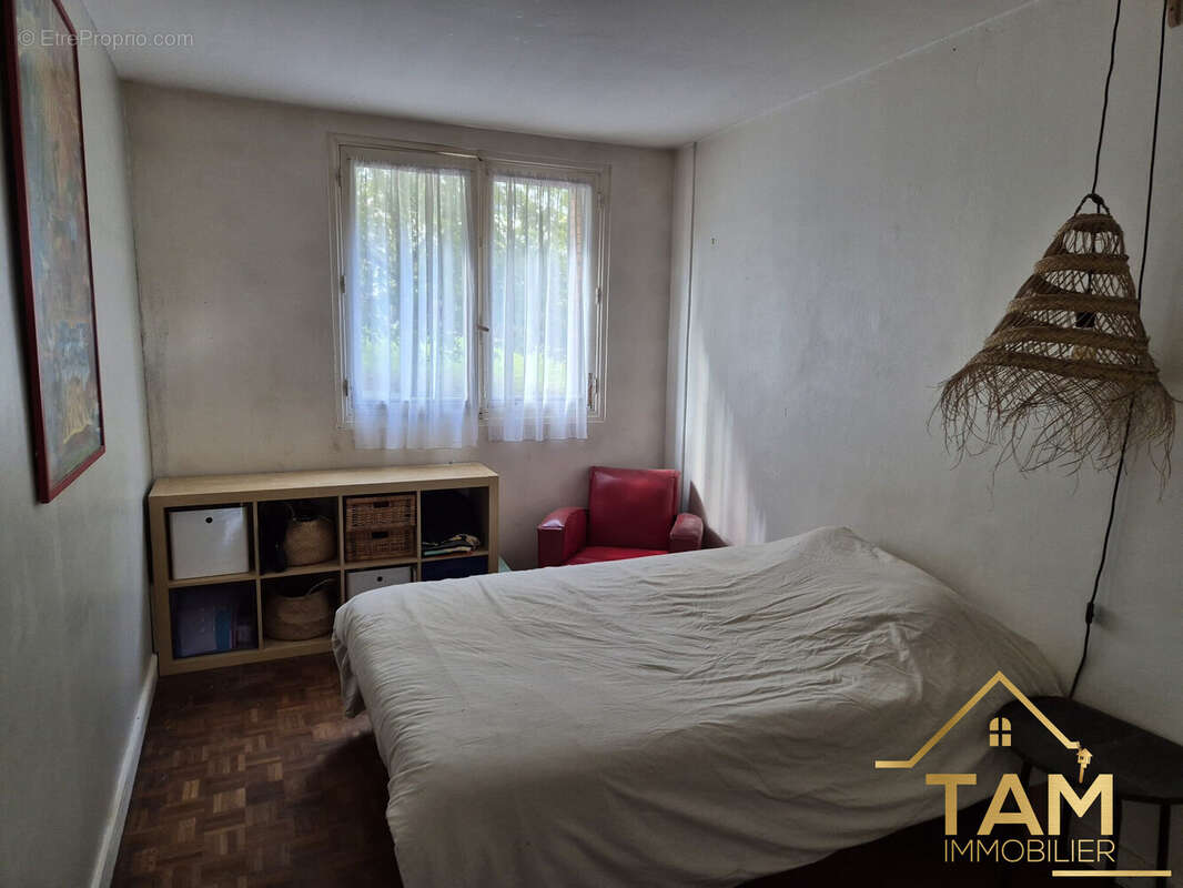 Appartement à SAINT-CYR-L'ECOLE