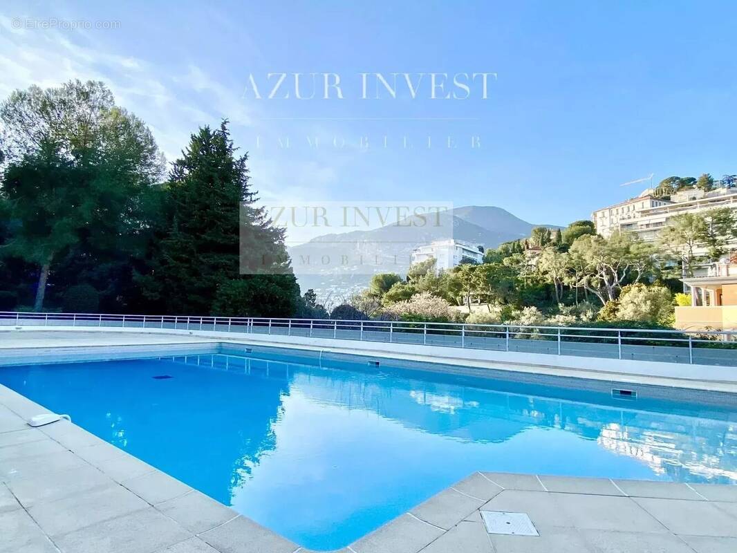 Appartement à ROQUEBRUNE-CAP-MARTIN