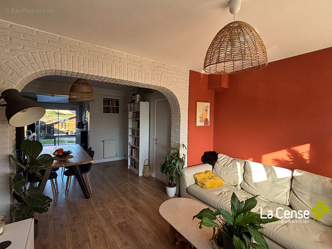 Maison à SAINGHIN-EN-MELANTOIS