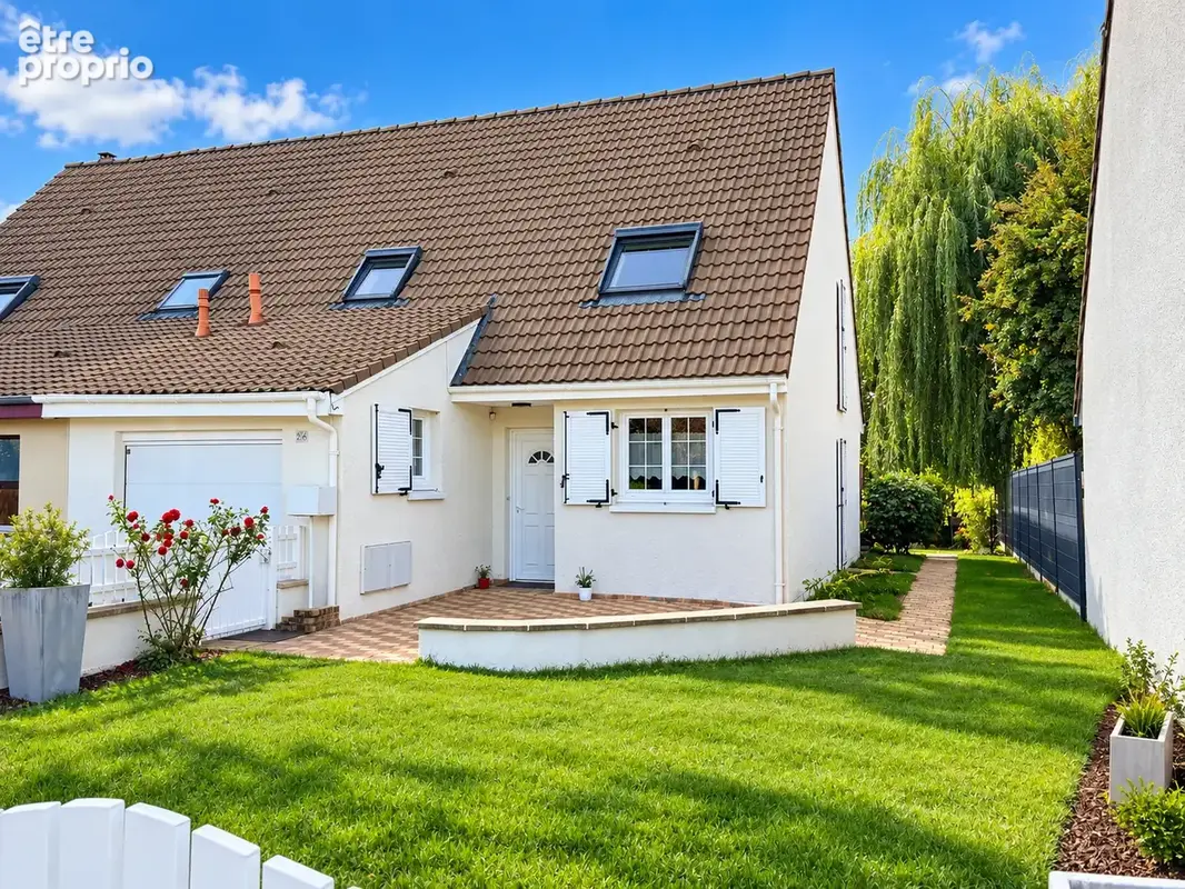 Photo Maison à Sarge-Les-Le-Mans au prix de 253 200€