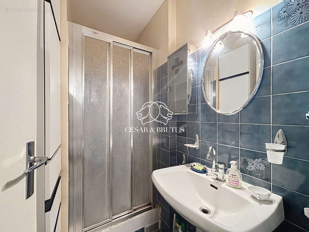 SALLE DEBAIN - Appartement à LYON-3E