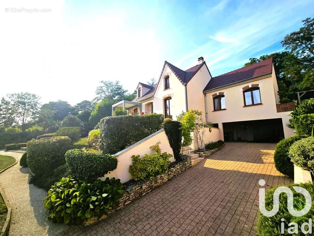 Photo 2 - Maison à SAINT-CHERON