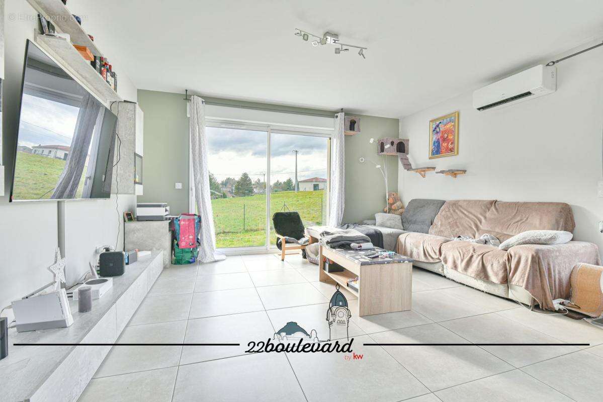 Maison à SAINT-PRIEST-TAURION