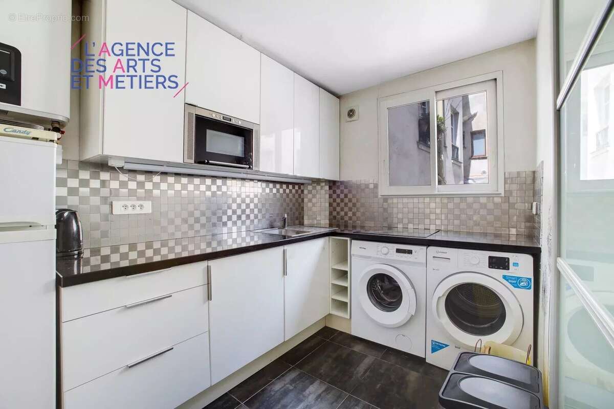 Appartement à PARIS-3E