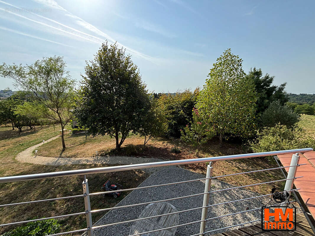 Maison à SAINT-YRIEIX-LA-PERCHE