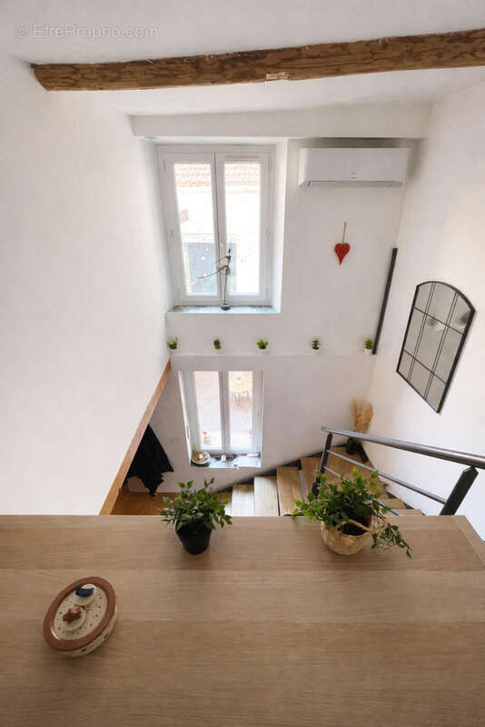 Appartement à MARSEILLE-6E