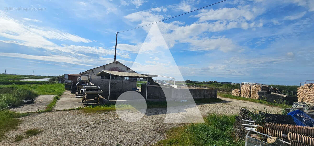 Terrain à LA TREMBLADE