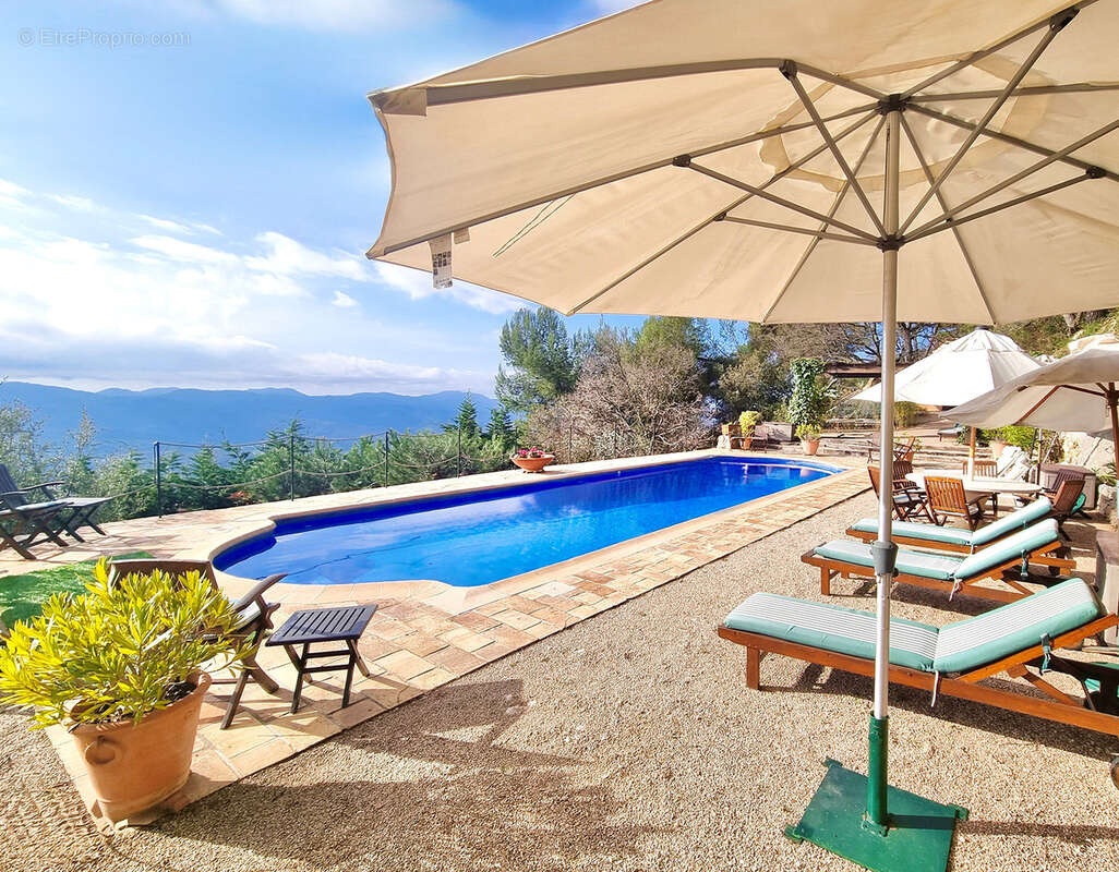 Maison à SPERACEDES